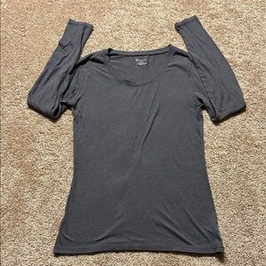 Women's Gray Long Sleeve Top